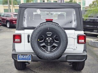 2026 Jeep Wrangler IV (JL) Рестайлинг, белый, 5354000 рублей, вид 5