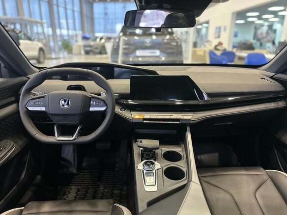 2024 Changan UNI-V I, серый, 3279900 рублей - вид 24