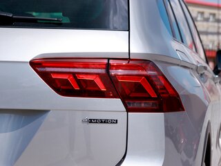 2021 Volkswagen Tiguan II Рестайлинг, серый, 3050000 рублей, вид 4