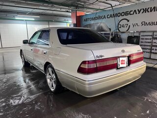 1995 Toyota Crown X (S150), белый, 430000 рублей, вид 4