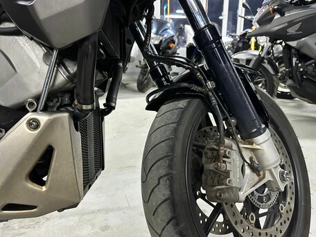2015 Honda VFR 800X (Crossrunner), белый, 800000 рублей, вид 5