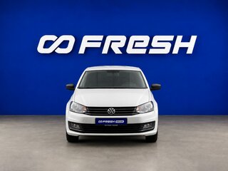 2016 Volkswagen Polo V Рестайлинг, белый, 1049643 рублей, вид 3