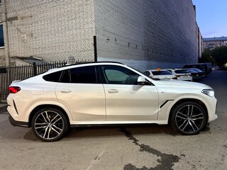 2020 BMW X6 30d III (G06), белый, 7900000 рублей, вид 4