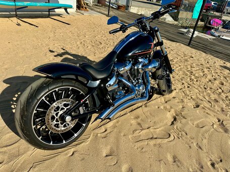 2023 Harley-Davidson Breakout, чёрный, 3750000 рублей, вид 2