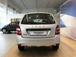 2026 Lada (ВАЗ) Granta Cross I Рестайлинг, серебристый, 1216000 рублей, вид 5