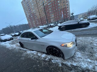 2013 BMW 5 серии 520i VI (F10/F11/F07), белый, 1950000 рублей, вид 2