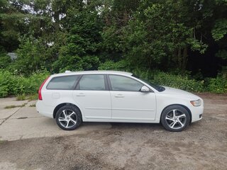 2012 Volvo V50 I Рестайлинг, белый, 945000 рублей, вид 5