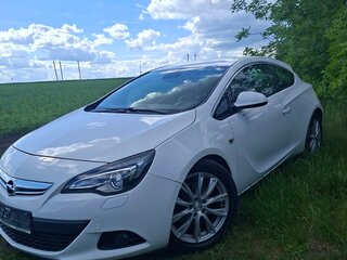 2014 Opel Astra GTC J Рестайлинг, белый, 850000 рублей, вид 1
