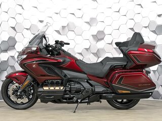 2025 Honda GL 1800 Gold Wing, красный, 3649000 рублей, вид 4