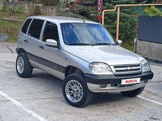 2004 Chevrolet Niva I, серебристый, 530000 рублей, вид 2