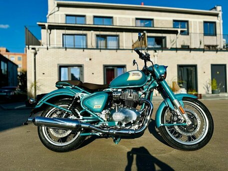 2026 Royal Enfield Classic 650, зелёный, 683000 рублей, вид 2