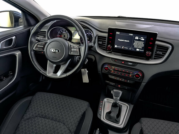 2020 Kia Ceed III, синий, 1850000 рублей - вид 26