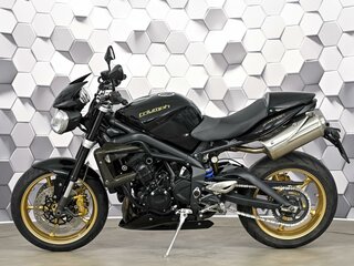 2011 Triumph Street Triple, чёрный, 555000 рублей, вид 4