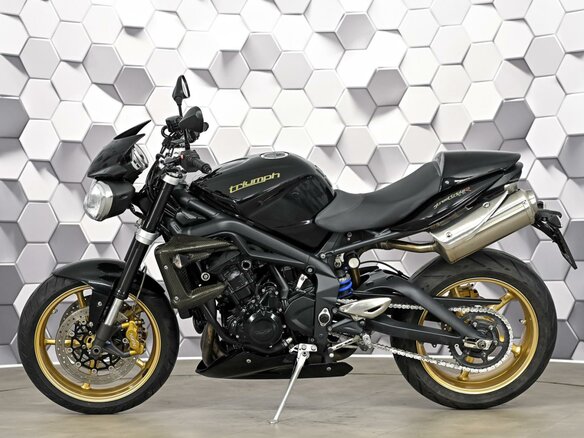 2011 Triumph Street Triple, чёрный, 555000 рублей - вид 3