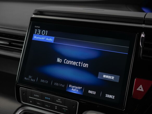 2019 Honda Stepwgn Spada V Рестайлинг, белый, 2479000 рублей - вид 18