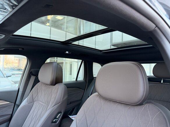 2025 Geely Monjaro (Xingyue L) I Рестайлинг 2 (China Market), серый - вид 19