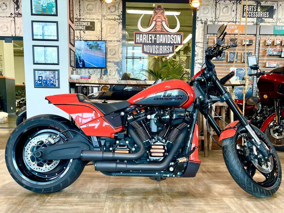 2020 Harley-Davidson FXDR 114, оранжевый, 2450000 рублей