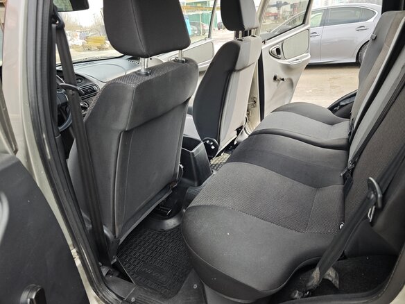 2017 Chevrolet Niva I Рестайлинг, серый, 650000 рублей - вид 9