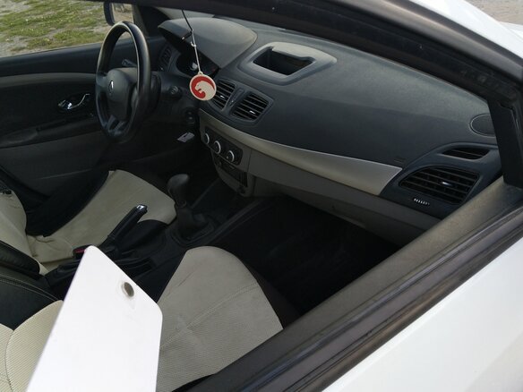 2012 Renault Fluence I, белый, 550000 рублей - вид 10