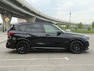 2019 BMW X5 50i IV (G05/G18), чёрный, 6750000 рублей, вид 5