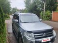2011 Mitsubishi Pajero IV, серый - вид 2