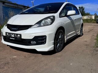 2011 Honda Fit II, белый, 1050000 рублей, вид 1