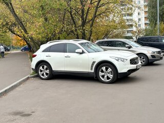 2011 Infiniti FX37 II (S51), белый, 1950000 рублей, вид 2
