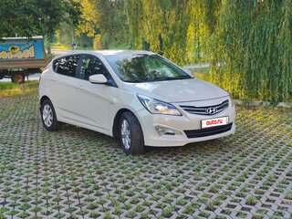 2015 Hyundai Solaris I Рестайлинг, бежевый, 724999 рублей, вид 1