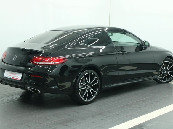 2016 Mercedes-Benz C-Класс 200 IV (W205), чёрный - вид 1