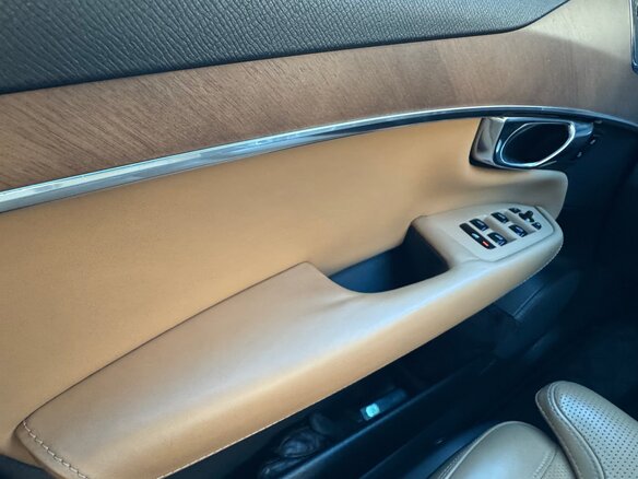 2015 Volvo XC90 II, чёрный, 3500000 рублей - вид 13