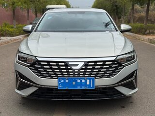 2025 Jetta VA7, серебристый, 1420000 рублей, вид 2