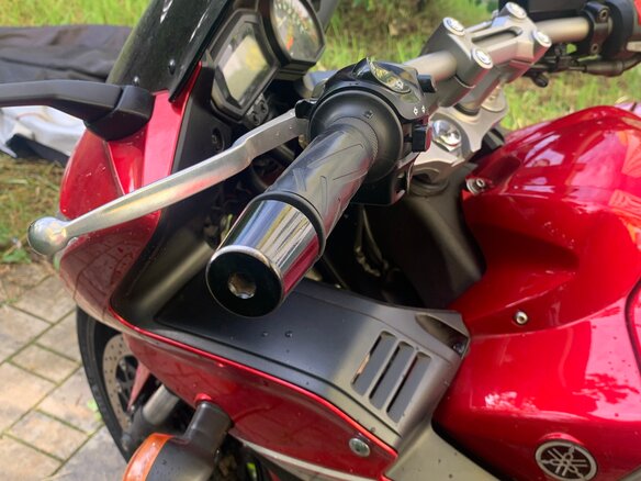 2013 Yamaha FZ1, красный, 710000 рублей - вид 17