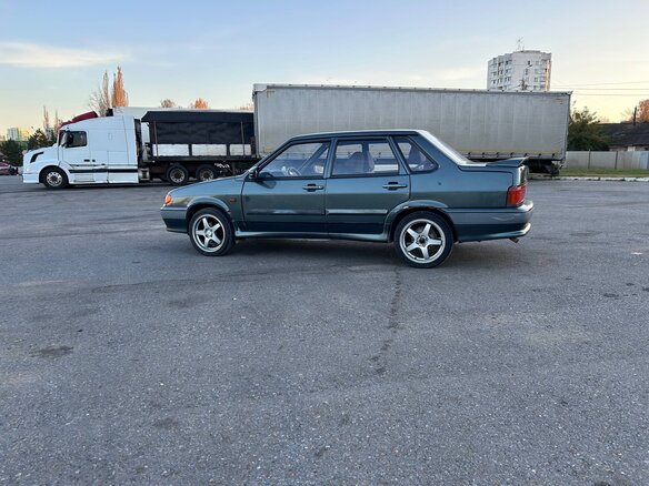 2006 Lada (ВАЗ) 2115, зелёный, 200000 рублей - вид 4