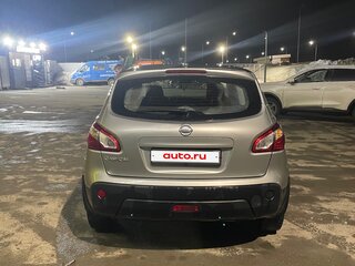 2013 Nissan Qashqai I Рестайлинг, серебристый, 1200000 рублей, вид 3