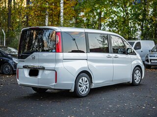 2015 Honda Stepwgn V, белый, 1510000 рублей, вид 2