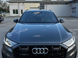 2022 Audi Q7 55 TFSI II (4M) Рестайлинг, серый, 9000000 рублей, вид 1