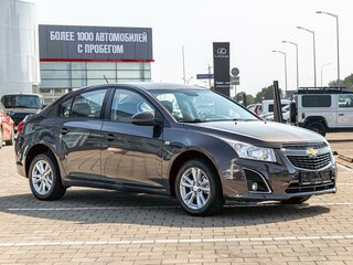 2013 Chevrolet Cruze I Рестайлинг, серый, 1400000 рублей, вид 3