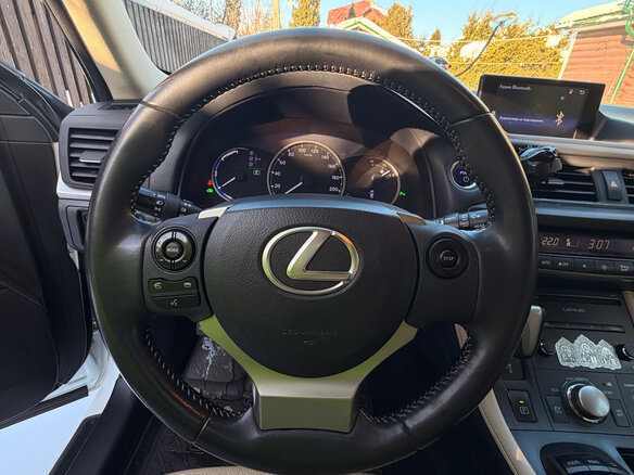 2015 Lexus CT 200h I Рестайлинг, белый, 1557000 рублей - вид 7