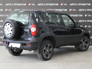 2019 Chevrolet Niva I Рестайлинг, чёрный, 748000 рублей, вид 4