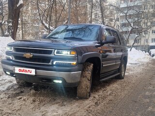 2005 Chevrolet Tahoe II, серый, 950000 рублей, вид 2