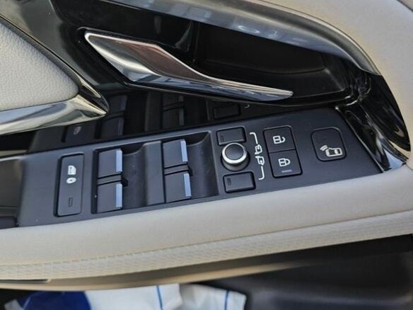 2021 Land Rover Range Rover Evoque L II, белый, 4700000 рублей - вид 17