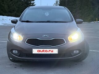 2013 Kia Ceed II, коричневый, 815000 рублей, вид 2