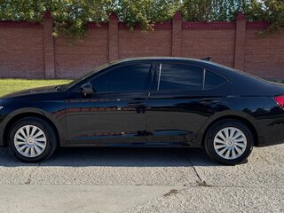 2021 Skoda Octavia IV (A8), чёрный, 2300000 рублей, вид 3