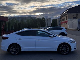 2018 Hyundai Elantra VI (AD), белый, 1149999 рублей, вид 3