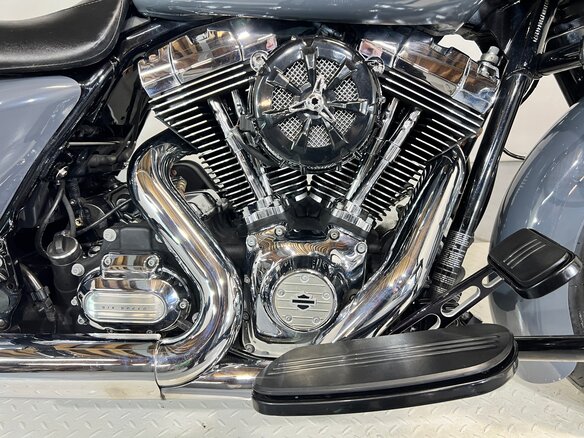 2012 Harley-Davidson Road Glide, серебристый, 760000 рублей - вид 13