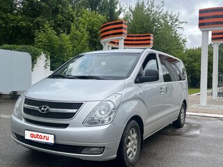 2010 Hyundai H-1 6-speed II, серебристый, 1250000 рублей, вид 1