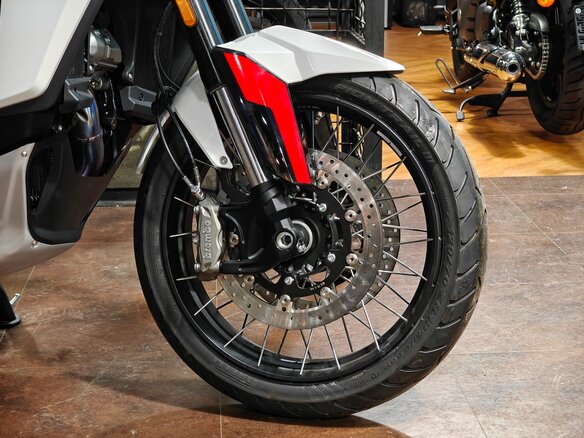 2026 Moto Morini X-CAPE 650, красный, 1499900 рублей - вид 3