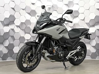 2025 Honda NC 750X, серый, 1399000 рублей, вид 2
