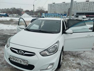 2011 Hyundai Solaris I, белый, 600000 рублей, вид 3