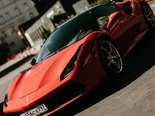 2017 Ferrari 488 GTB, красный, 18500000 рублей, вид 2